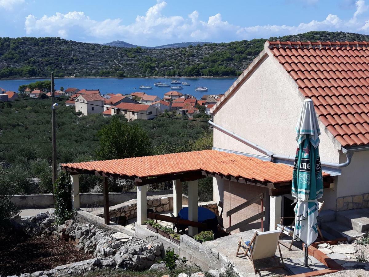 Kaprije Mistral Apartment Екстер'єр фото